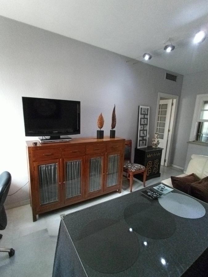 Cozy Apartment & Free Parking — Photos 3